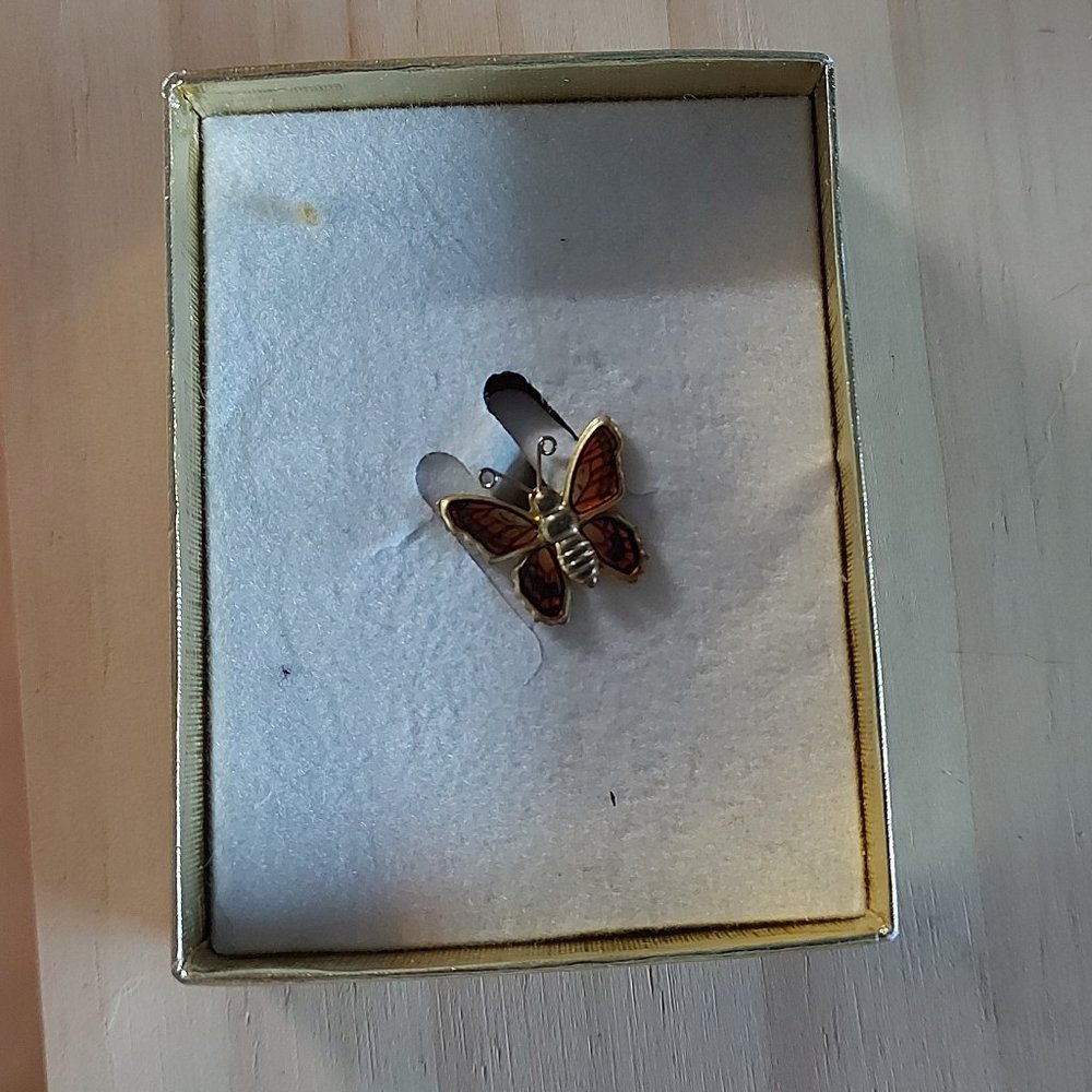 Vintage Single Butterfly Stud Earring
